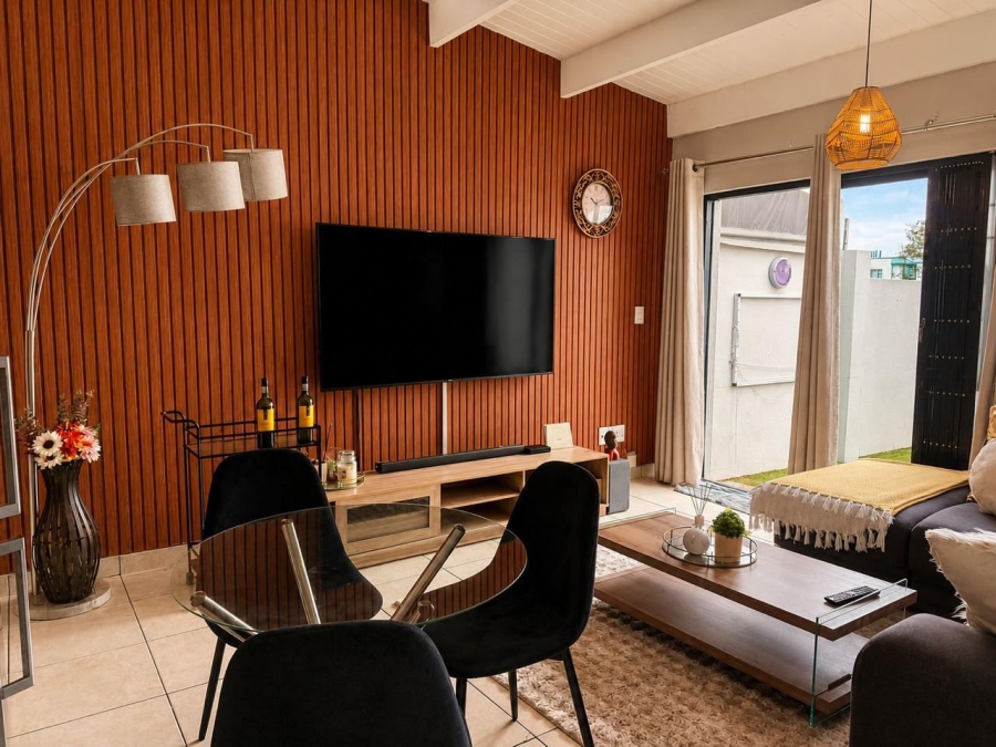 2 Bedroom Property for Sale in Burgundy Estate Western Cape